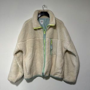 Gap cropped fuzzy faux sherpa zip up jacket with accent trim in large